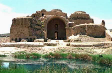 Firuzabad01 dvorec Ardashira.jpg