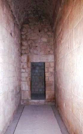 Tunnel.jpg